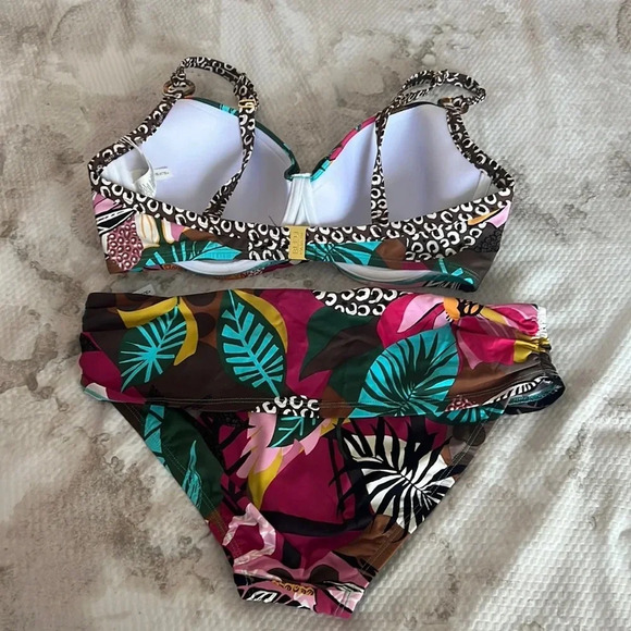 Bleu Rod Beattie Run Wild Contour Bikini Top and Bikini Bottom - Picture 10 of 16